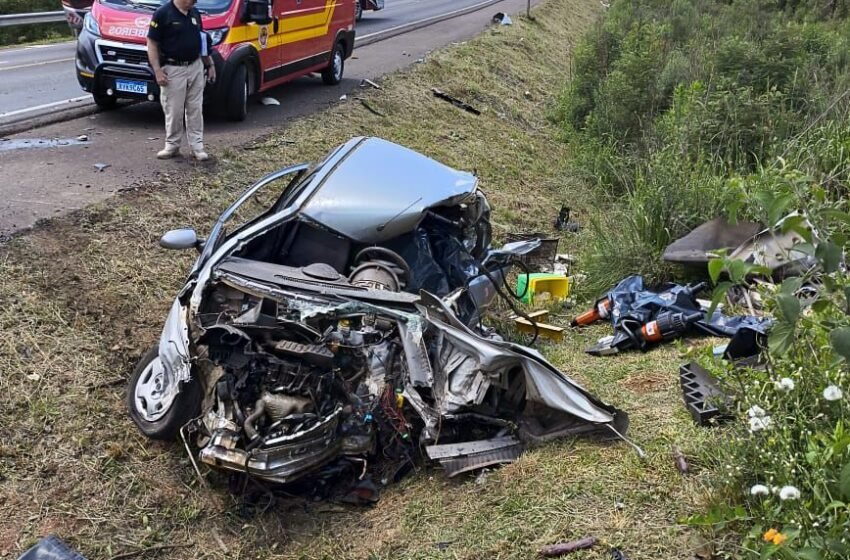  Colisão frontal entre carro e caminhão resulta em óbito em Ponte Serrada