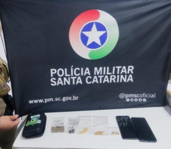  Homem é preso por tráfico de drogas após abordagem em Xanxerê