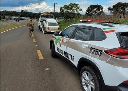  Veículo com débitos de R$ 24 mil é apreendido pela Polícia Militar em Ponte Serrada