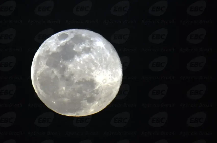  Última superlua cheia do ano pode ser vista nesta sexta-feira