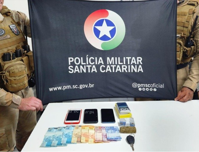  Prisão por tráfico de drogas é realizada no bairro Nossa Senhora de Lourdes, em Xanxerê