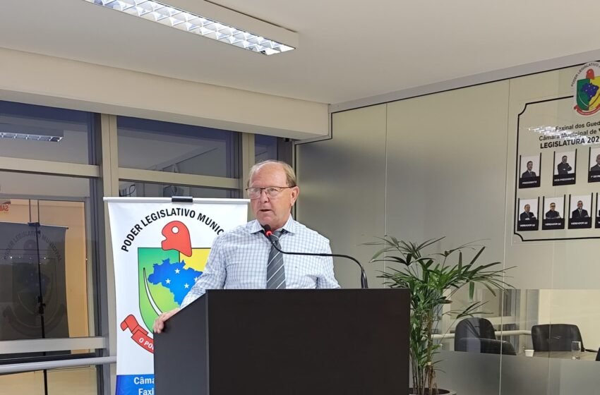  Vereador Adão Soares de Jesus agradece apoio de familiares e aliados durante sessão da Câmara