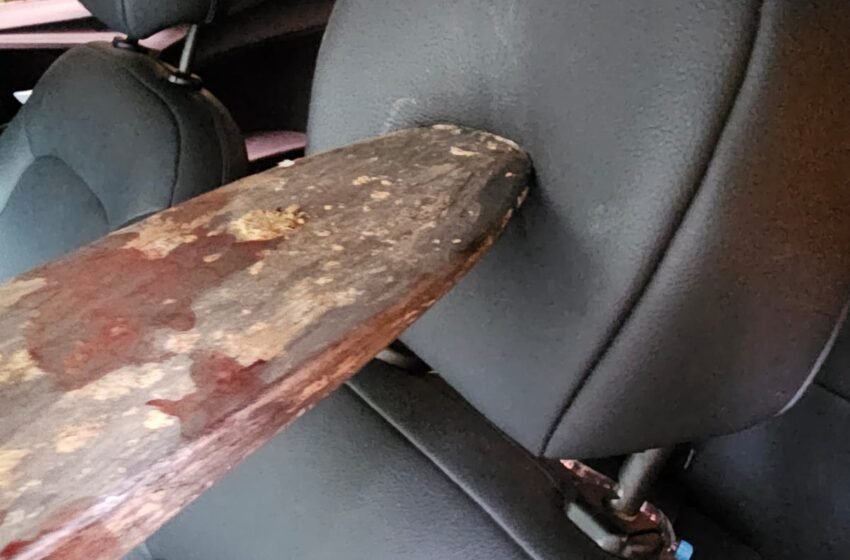  Gestante fica ferida em colisão entre carro e trator